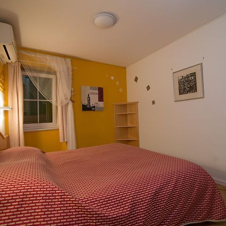 Bed&Breakfast Saturn Veli Lošinj Exteriör bild