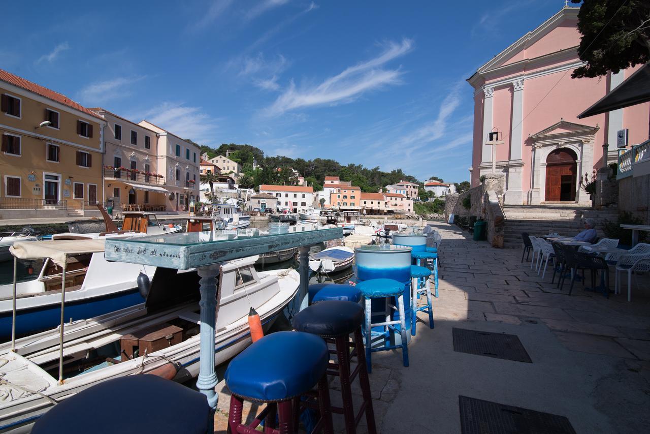 Bed&Breakfast Saturn Veli Lošinj Exteriör bild