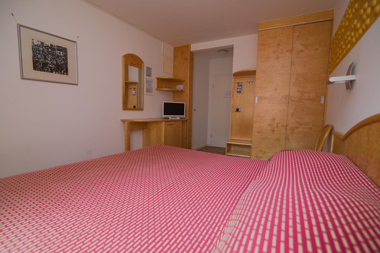 Bed&Breakfast Saturn Veli Lošinj Exteriör bild