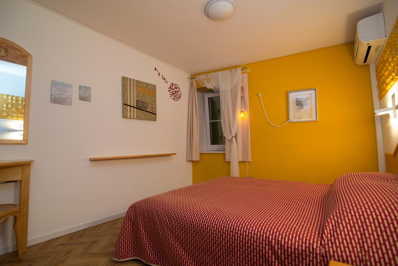Bed&Breakfast Saturn Veli Lošinj Exteriör bild